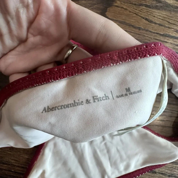 Abercrombie & Fitch Side Knot Bikini Bottom Burgundy Size Medium - Picture 3 of 5